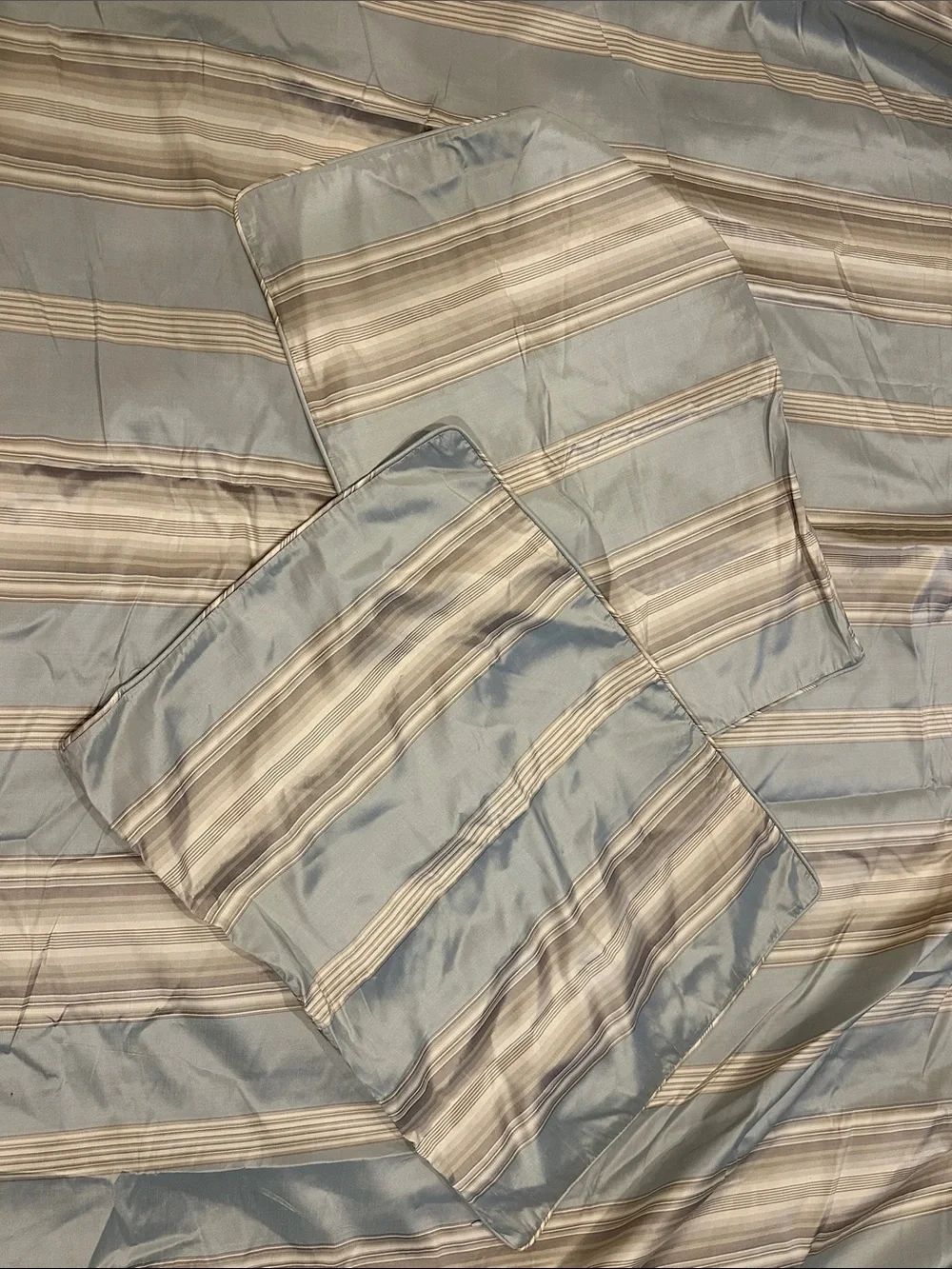 Pottery Barn Cole blue stripe - king size w/2 standard shams